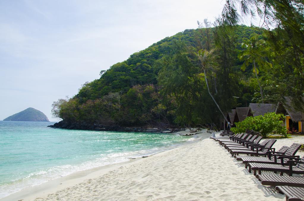 Coral Island Resort Phuket Extérieur photo