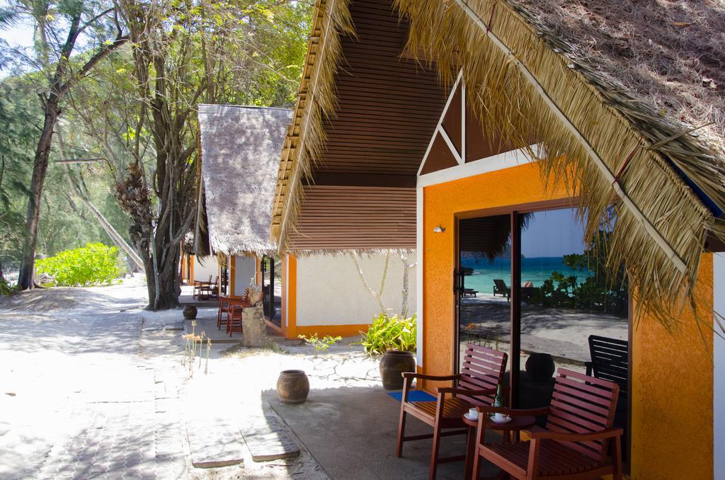Coral Island Resort Phuket Extérieur photo