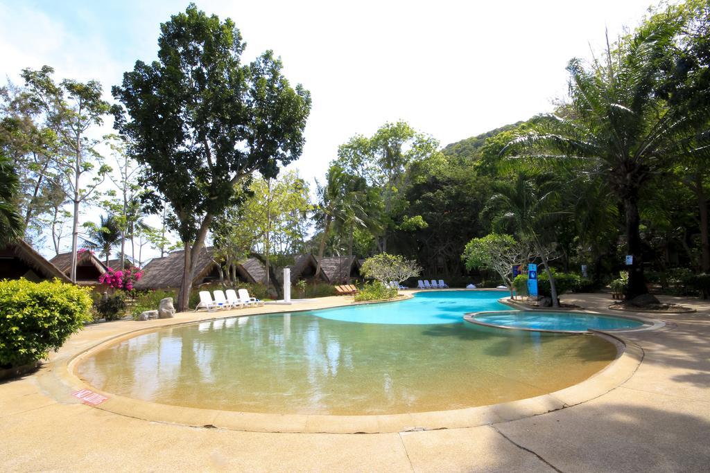 Coral Island Resort Phuket Extérieur photo