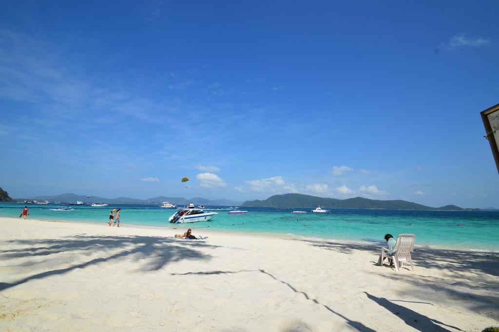 Coral Island Resort Phuket Extérieur photo