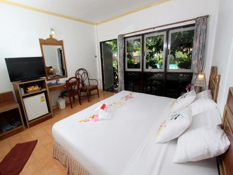 Coral Island Resort Phuket Extérieur photo