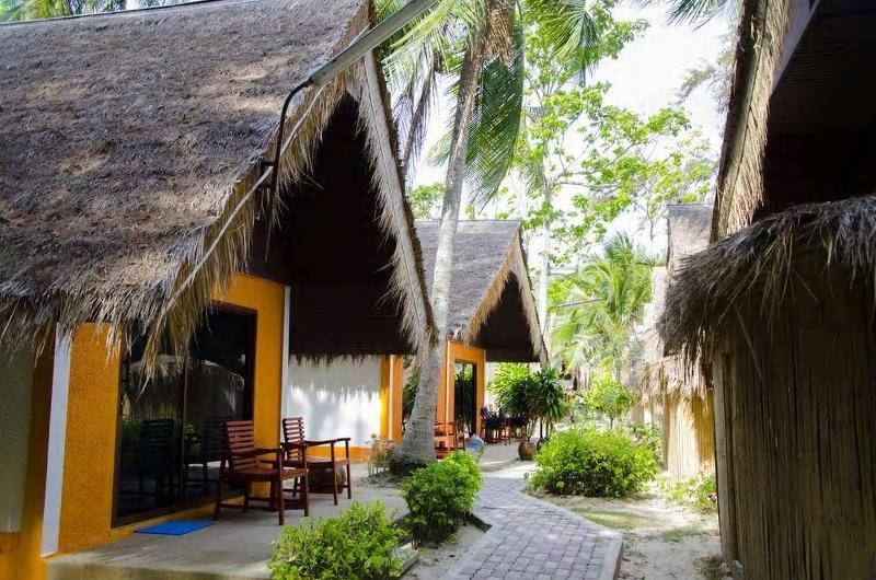 Coral Island Resort Phuket Extérieur photo