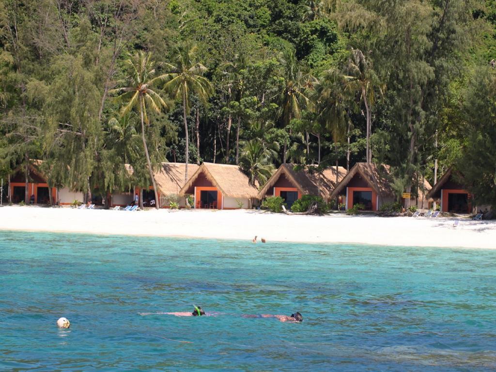 Coral Island Resort Phuket Extérieur photo